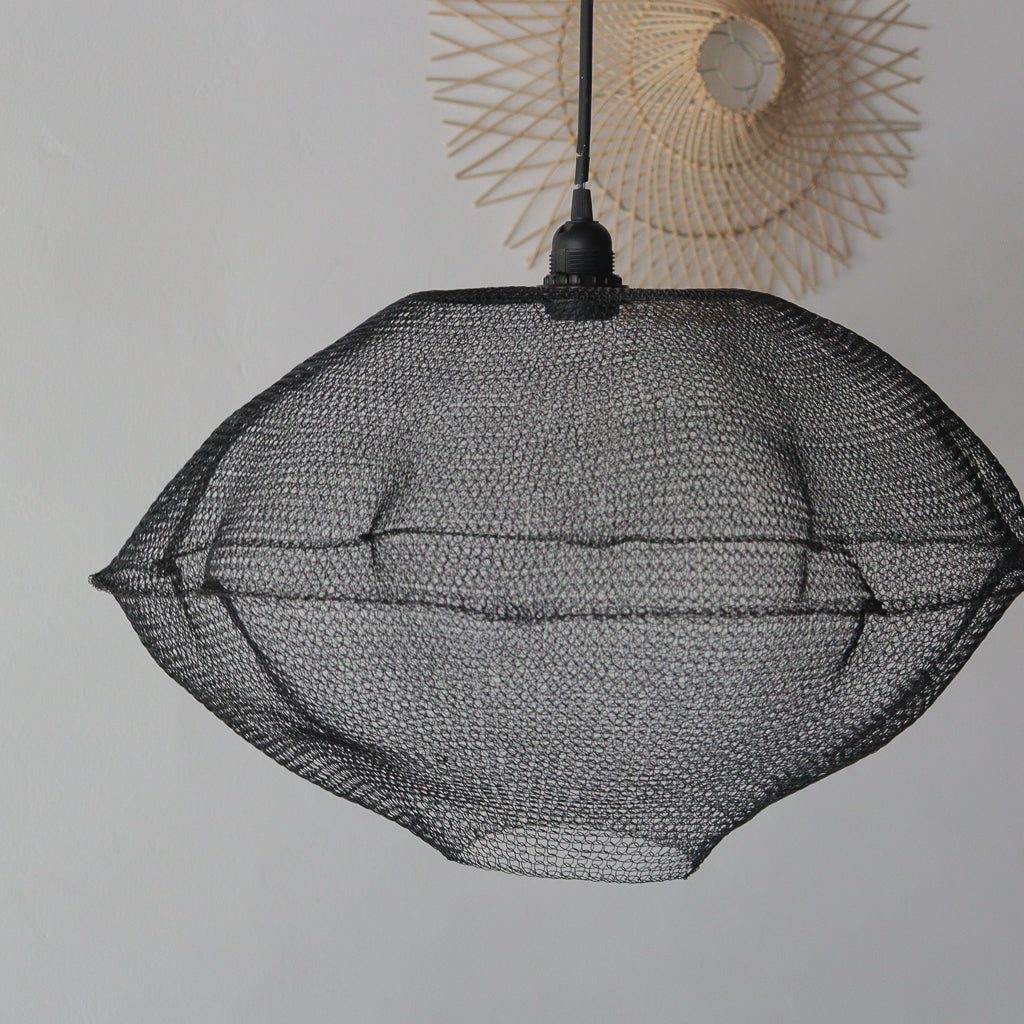 Wire Mesh Pendant Light Black Broken Cloud shape