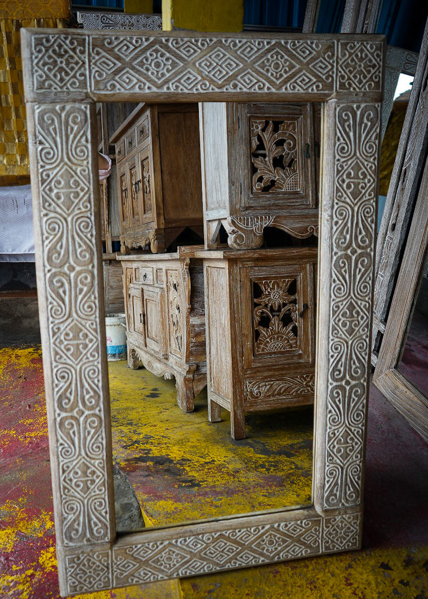 Wood Mirror Frame Hand Carving, wood wall mirror, Wooden carved mirrors,  Wooden Hand Carved Decorative Wall Mirror Frame for Bedroom, Wooden Reclaimed Decorative Mirrors,  wooden vintage mirror