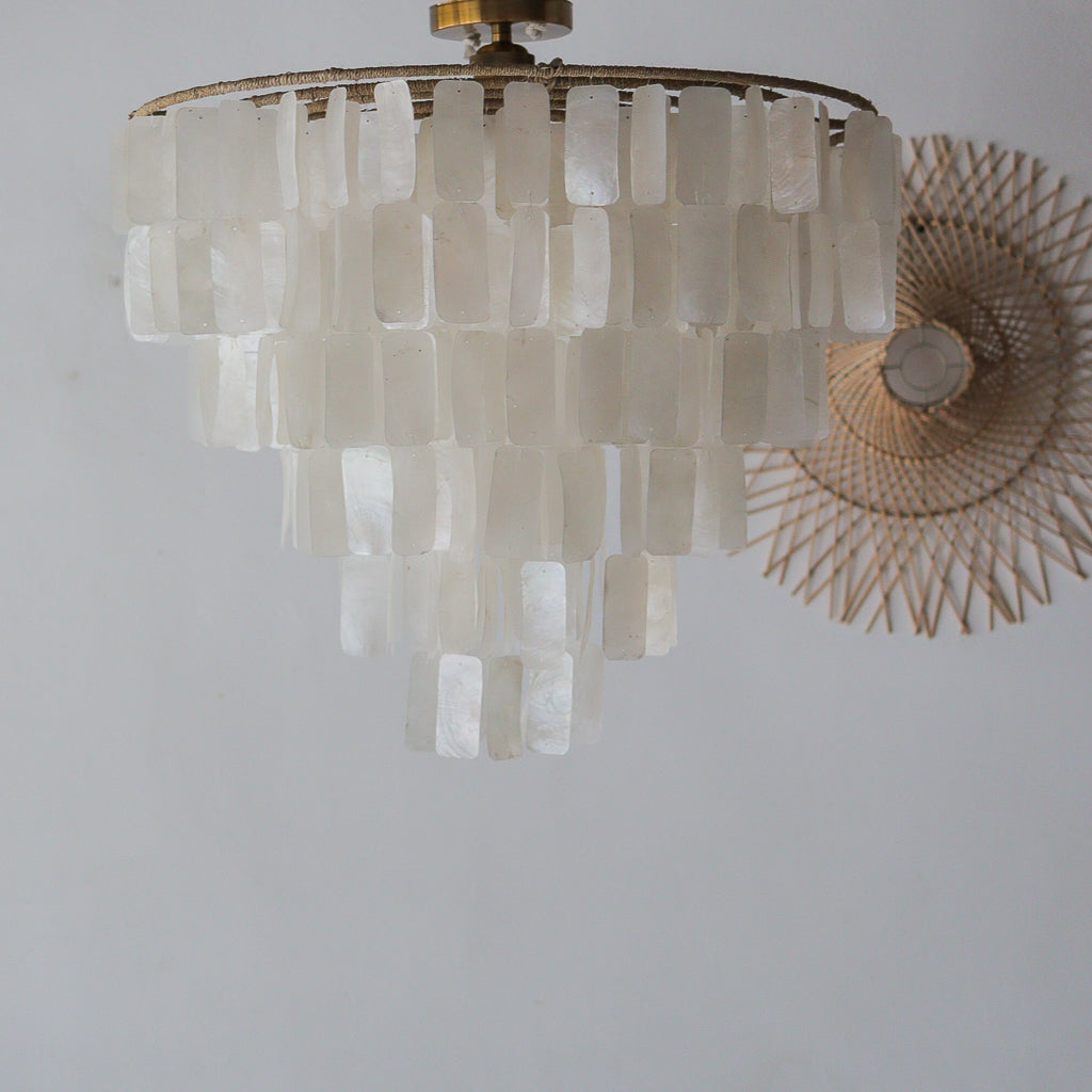 Chandelier with vintage design