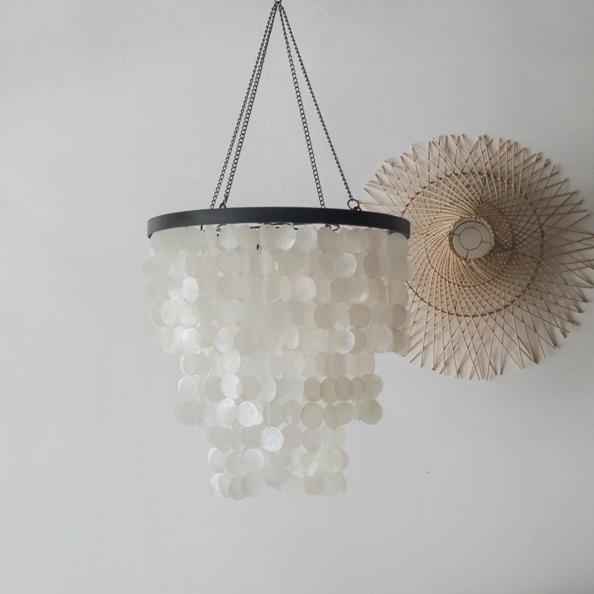 Capiz Shell Design Capiz Shell Chandelier | Roomi Design (Black & White) – roomidecoration