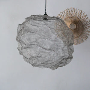 Handmade wire mesh pendant light with organic shape, modern decorative lighting