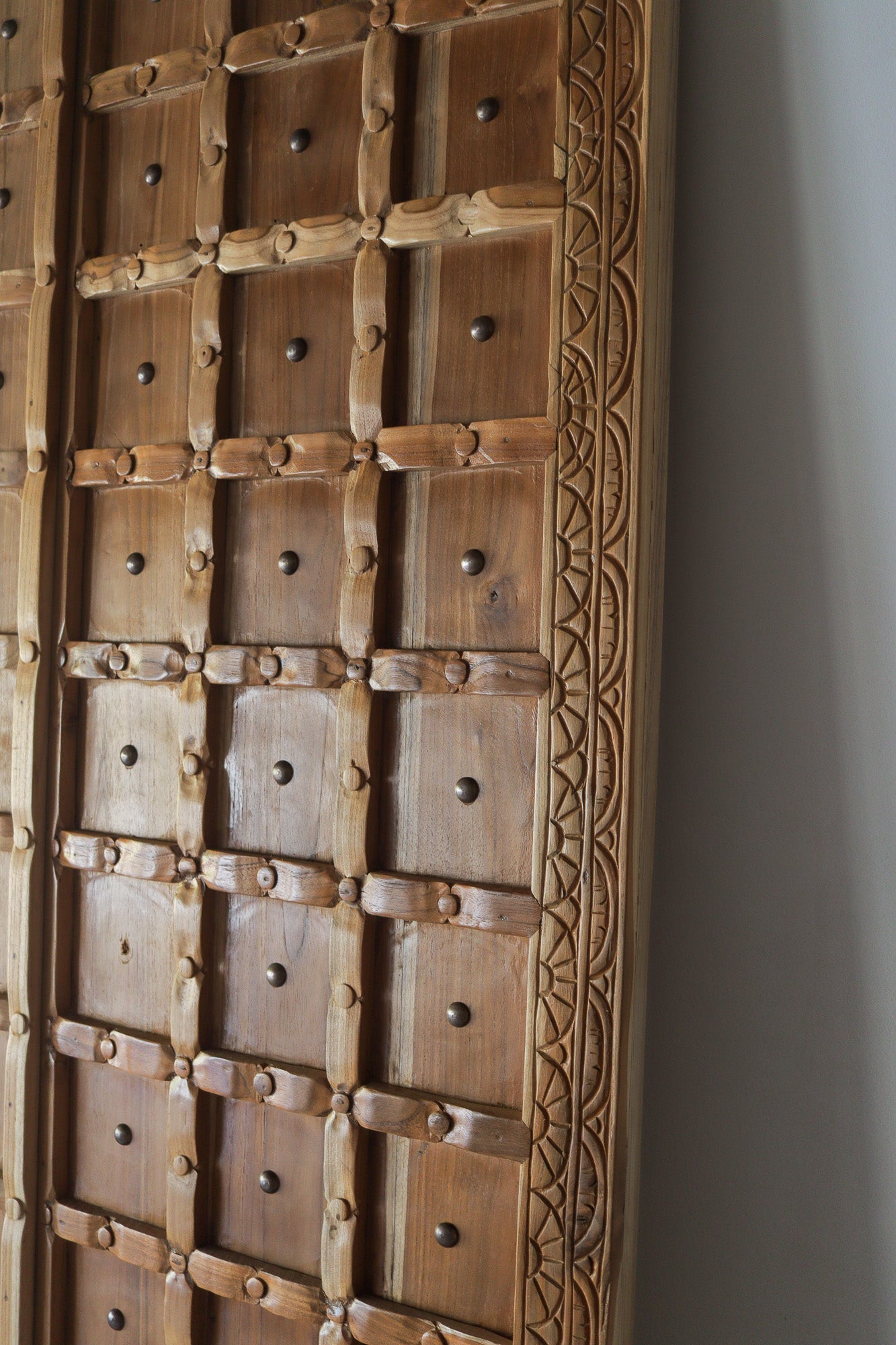 Hand Carved Double Door Kotak Design Roomi