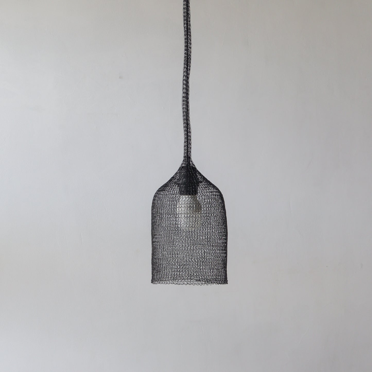 Black Metal Mesh Pendant Light Siji Design