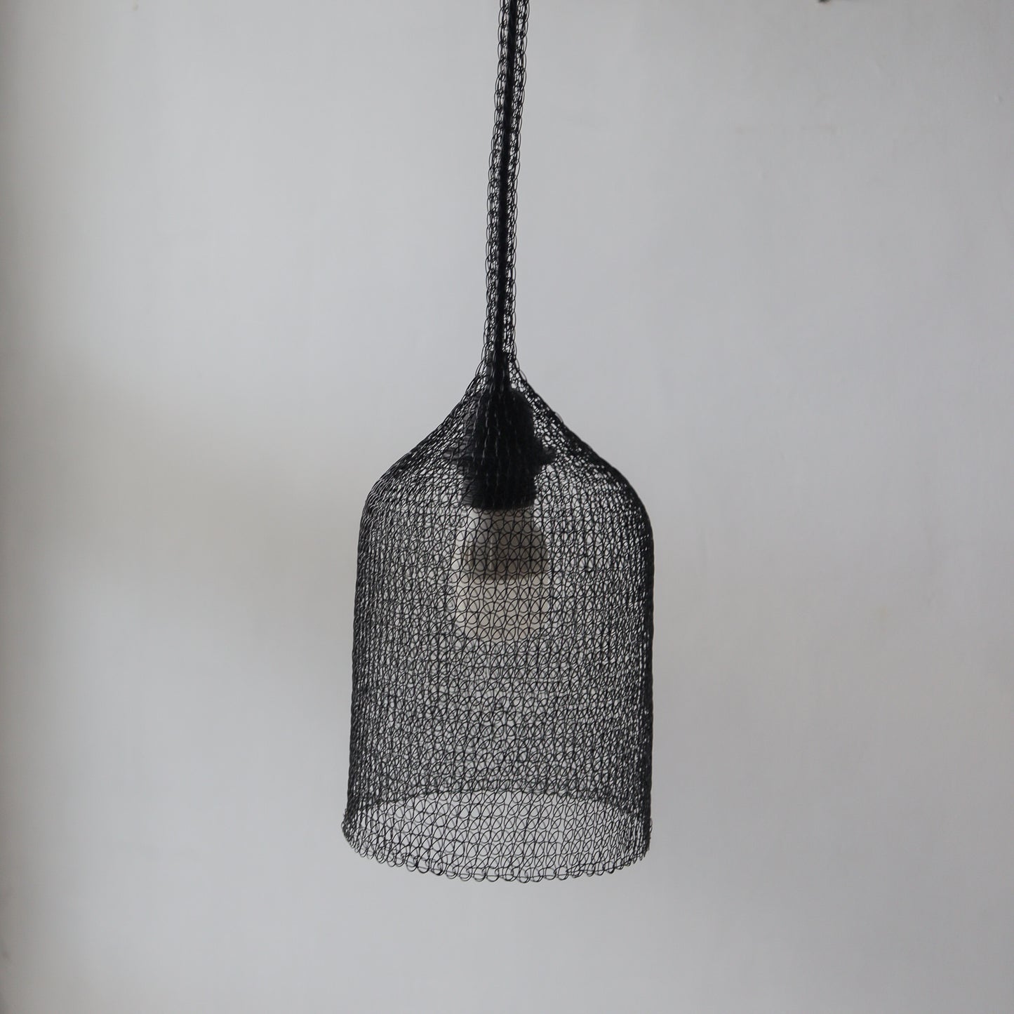 Black Metal Mesh Pendant Light Siji Design