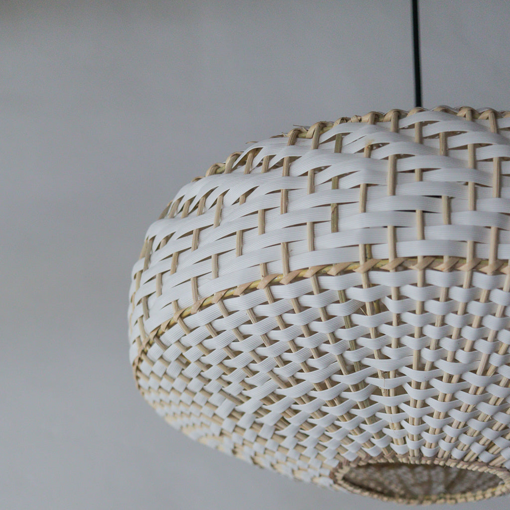 Rattan Pendant Light Weave Putih