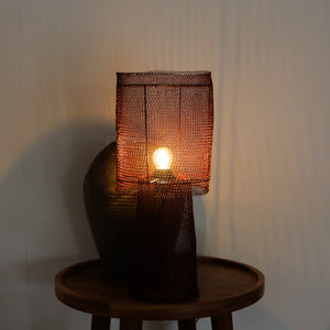 Reds Maroon Wire Mesh Table Lamp Molas Design