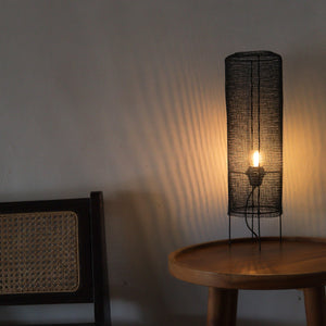 Wire Mesh Table Lamp Truba in Black