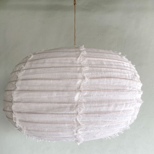 Linen pendant lamp in white